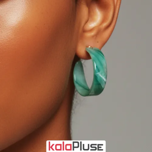 گوشواره میخی رزینی نیم حلقه لاجوردی